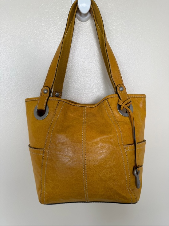 Fossil Handbags - FOSSIL Mustard Yellow Gold Leather Vintage Hobo Shoulder Tote Bag w Silver Key
